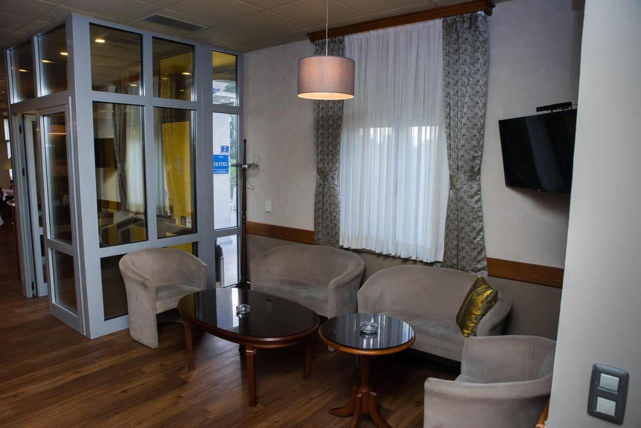 Hotel Hum Любушки Экстерьер фото